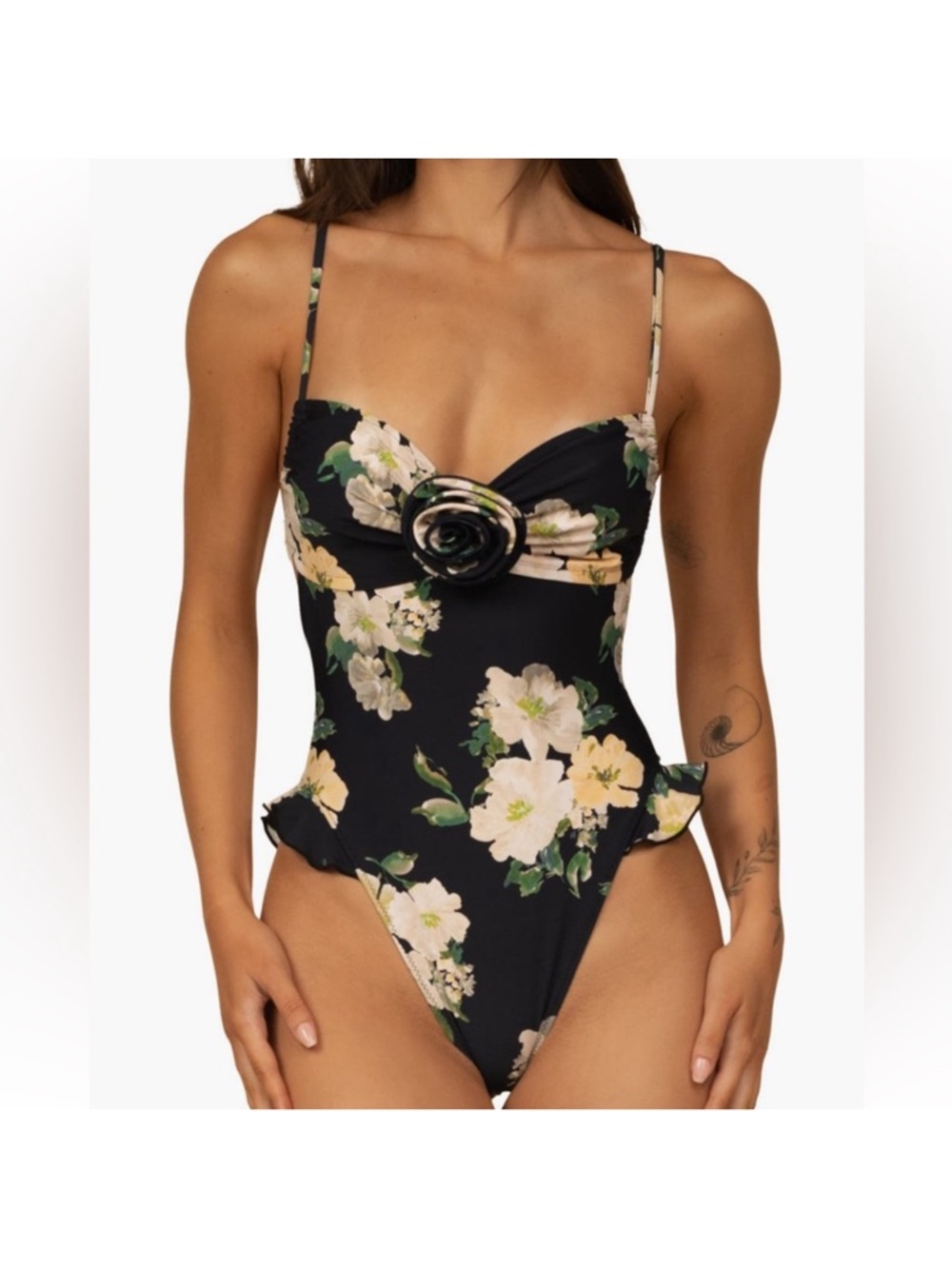 MONTCE Devin Rosa Ruffle One Piece Swimsuit - Picture 2 of 8